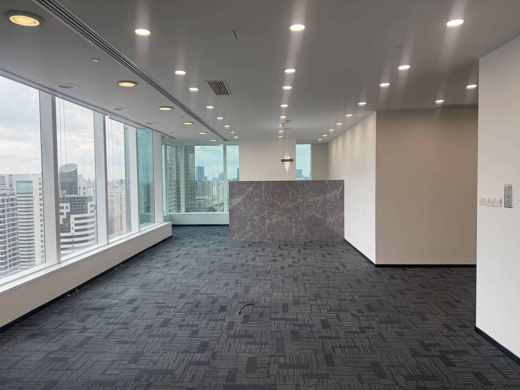 上海恒隆广场房源主图